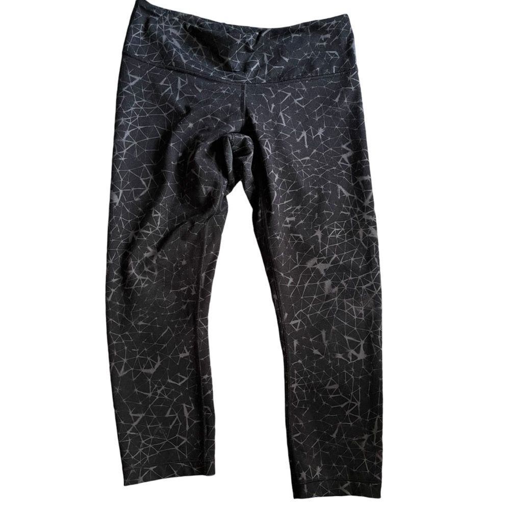 Lululemon Wunder Under Leggings Crop size 8